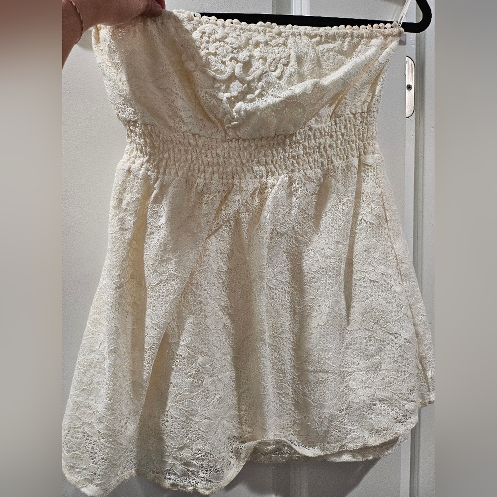 Forever 21 applique elastic Sleeveless top